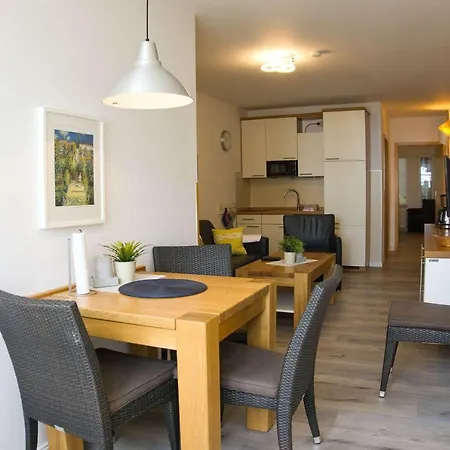 Haus Blick Zur See Ferienwohnung 02 - Mit Sauna- Und Schwimmbadnutzung Im Ahoi Sellin Apartmán Goehren (Ruegen)